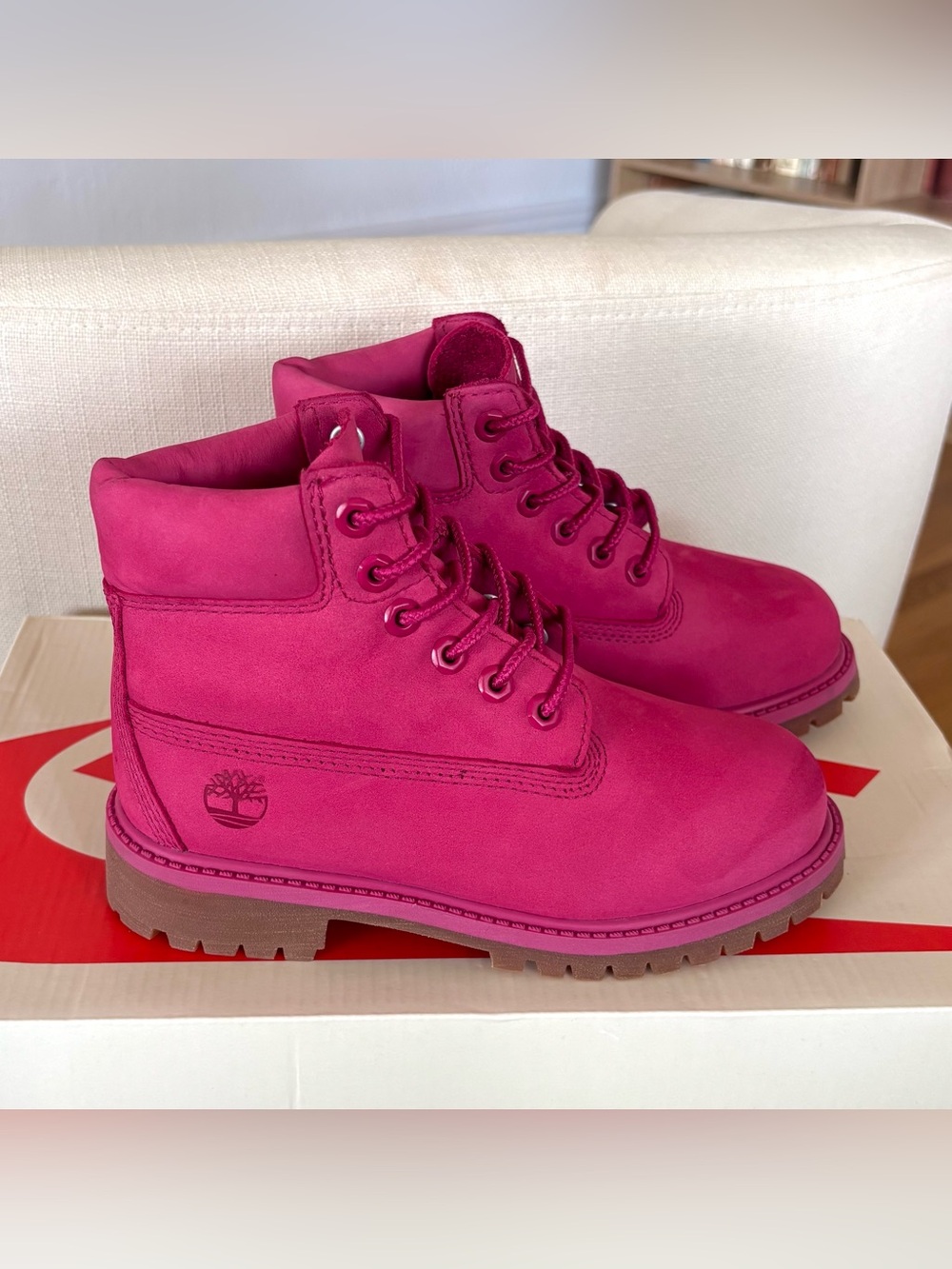 Timberland Pink Suede 6 Inch Premium Boots Junior Girls Size 13 PrimaLoft